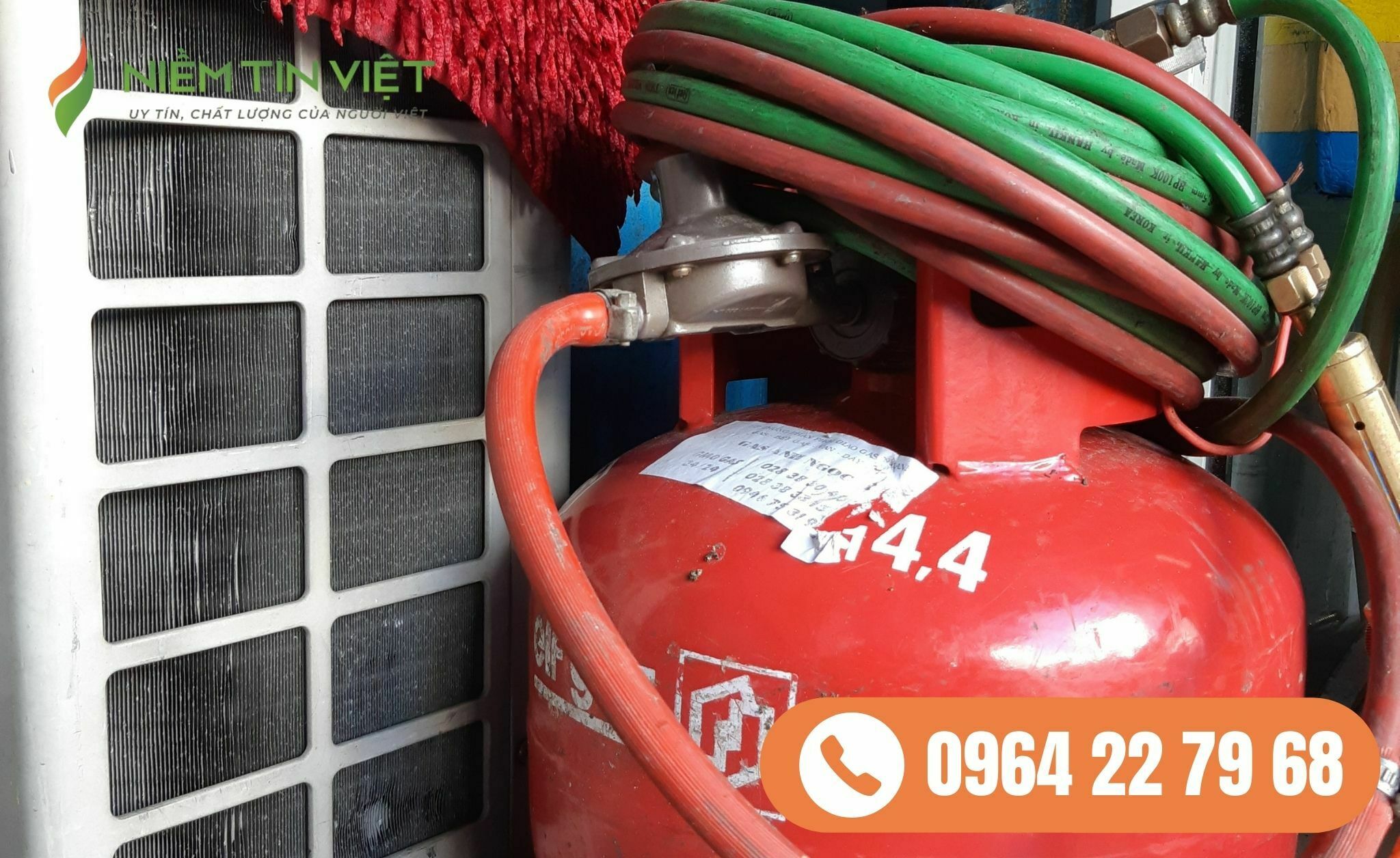 Bơm gas máy lạnh