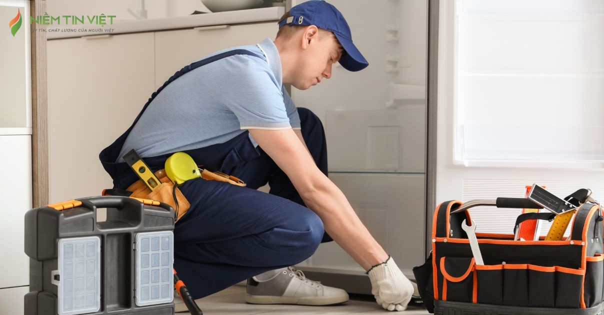 Lốc tủ lạnh không chạy