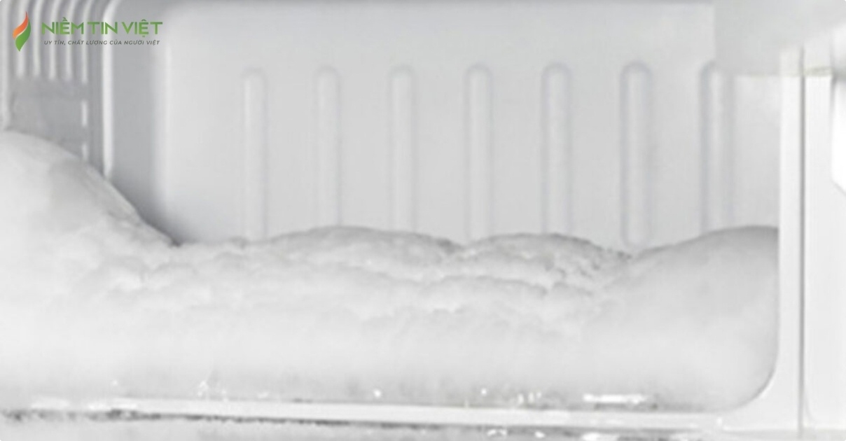 tủ lạnh mini đóng tuyết